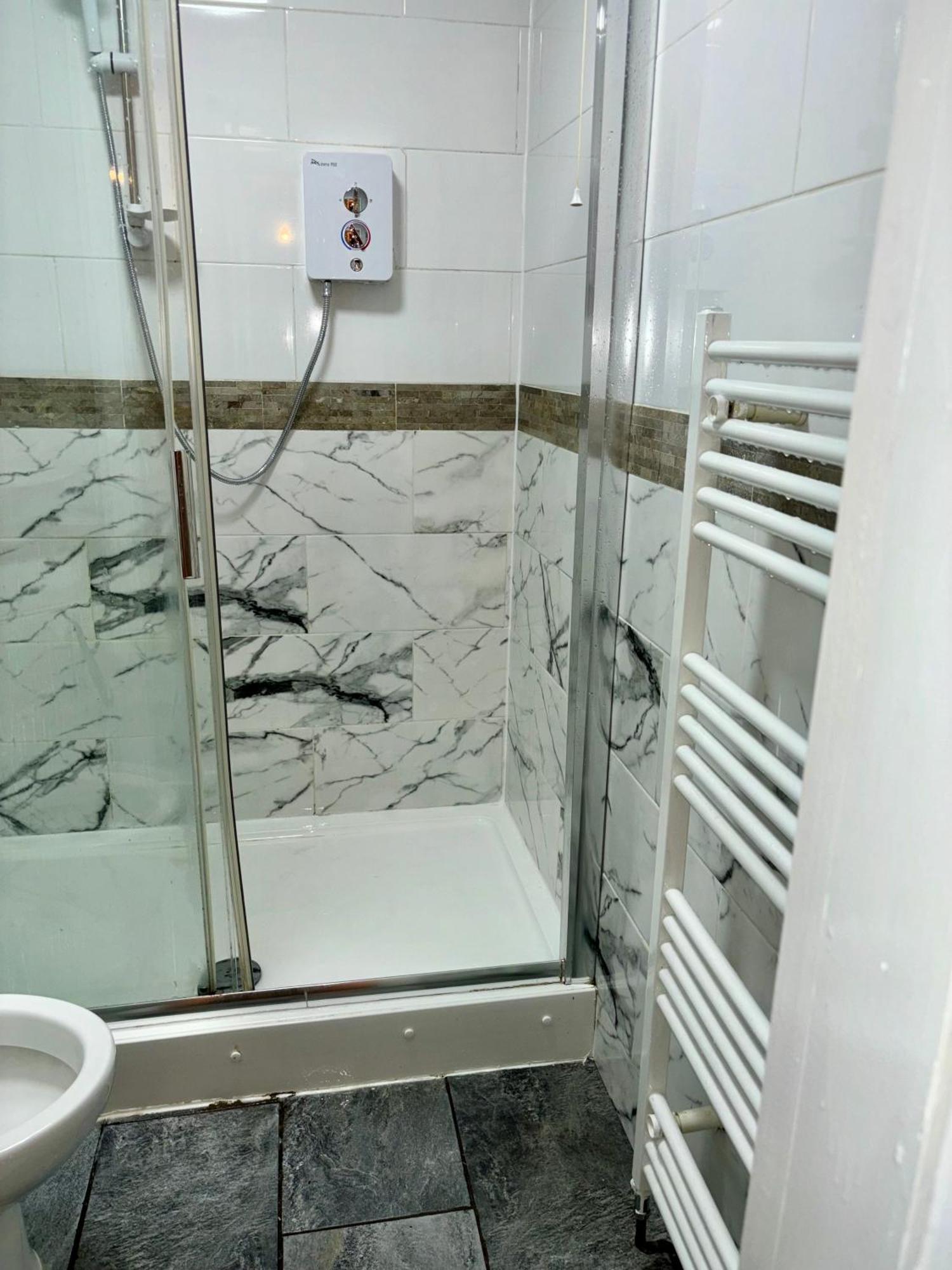 Stainless Guests House Otel Dudley Dış mekan fotoğraf